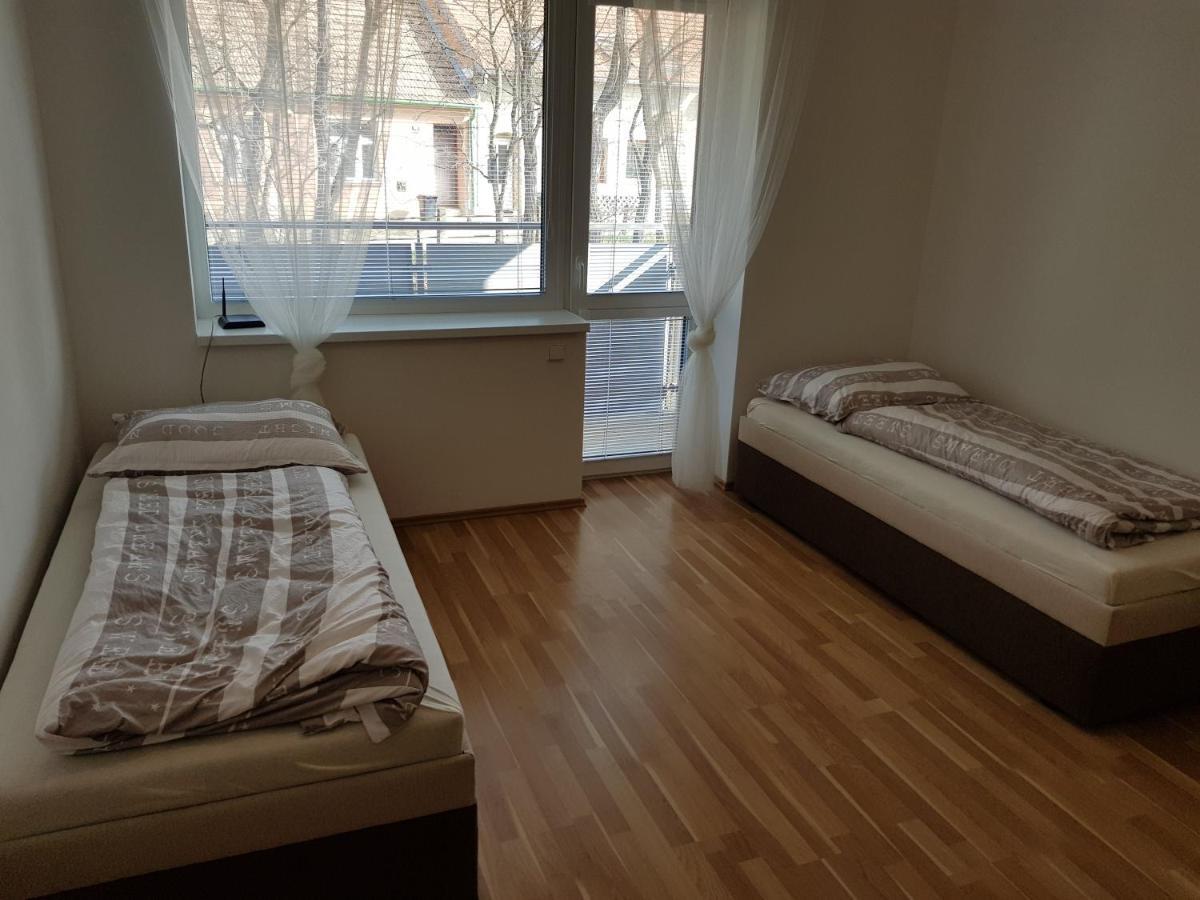 Newly Built Apartment 4 With Balcony Near Center Брно Екстер'єр фото